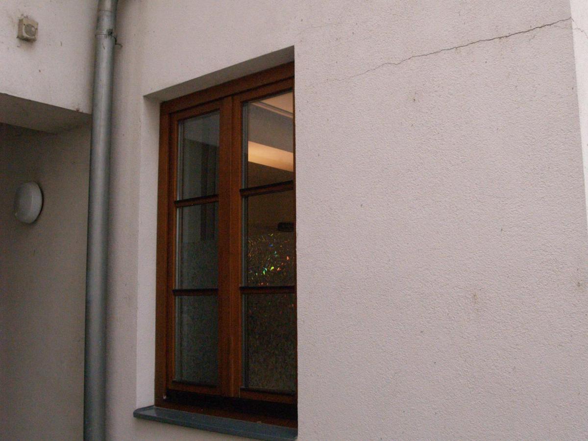 Lg Tiny Korneuburg Exterior photo
